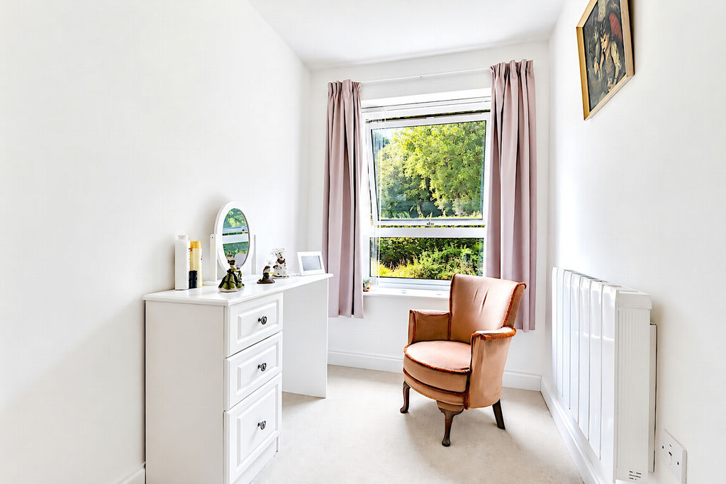 Bedroom- click for photo gallery